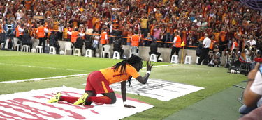 Jiu You-中国足球年度最佳射手数据整理，中国足球队最佳射手